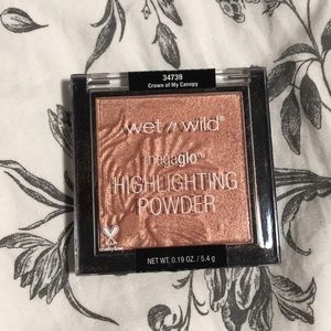 Wet N Wild Highlighter in Crown of my Canopy